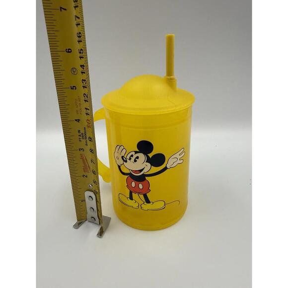 Mickey Mouse-themed Plastic Drinking Cup With a Lid and Straw Walt Disney - Picture 3 of 3